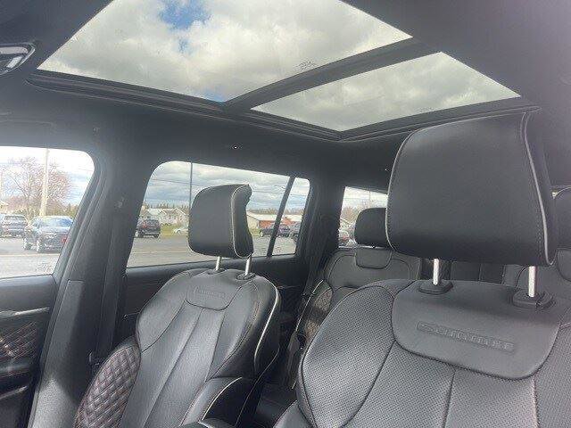 Used 2023 Jeep Grand Cherokee L Summit image 14