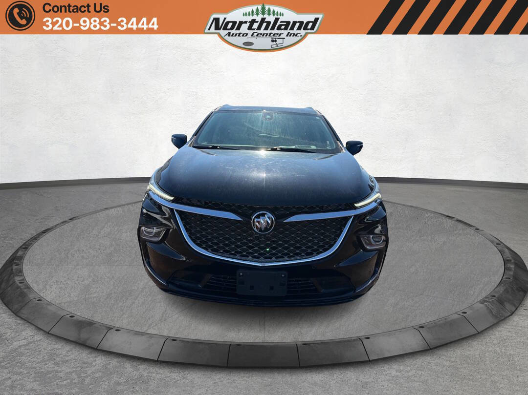 Used 2022 Buick Enclave Avenir AWD/4WD image 2