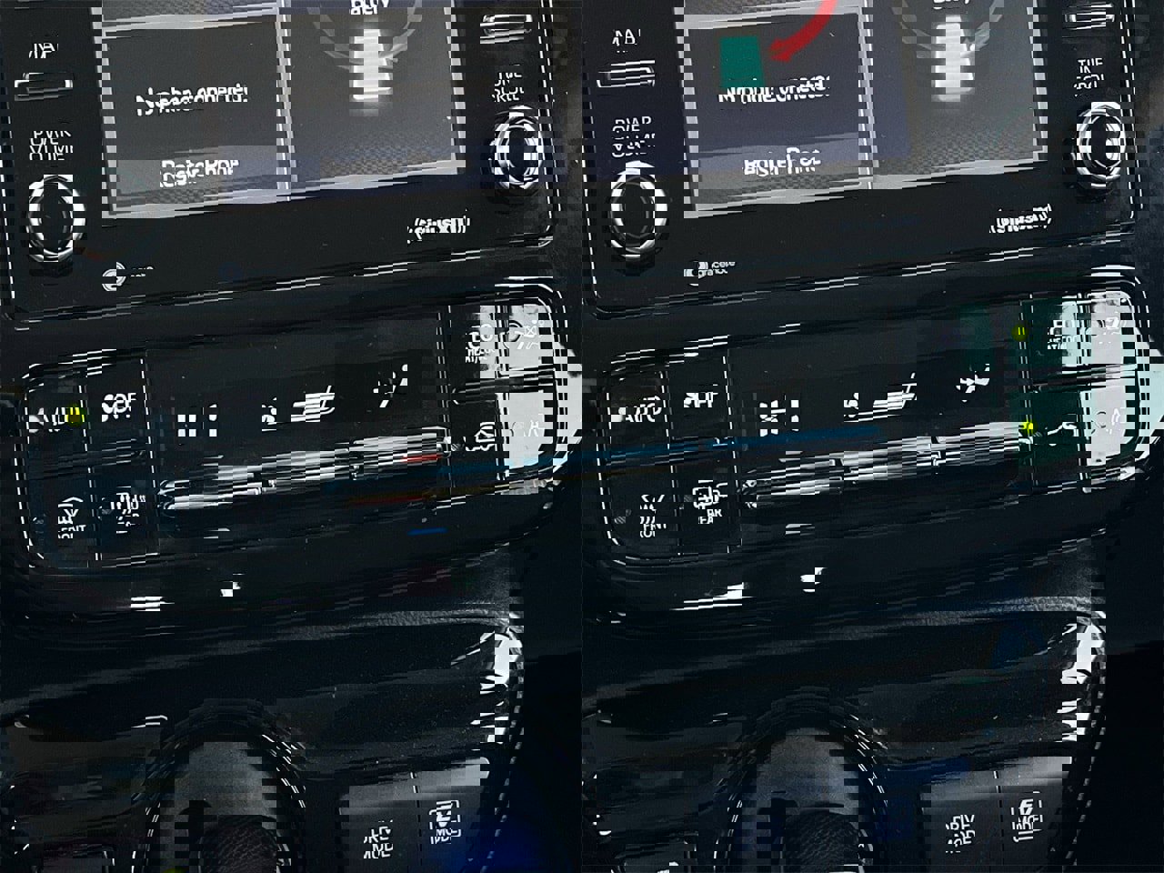 Used 2022 Toyota Prius L Eco image 18