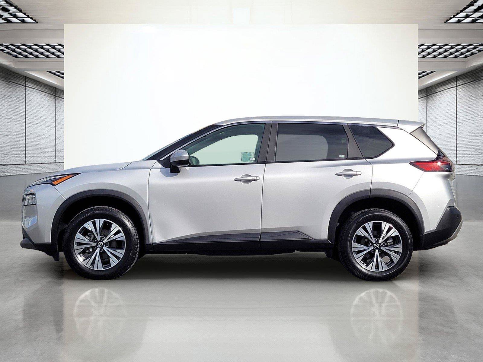 Used 2023 Nissan Rogue SV AWD/4WD image 7