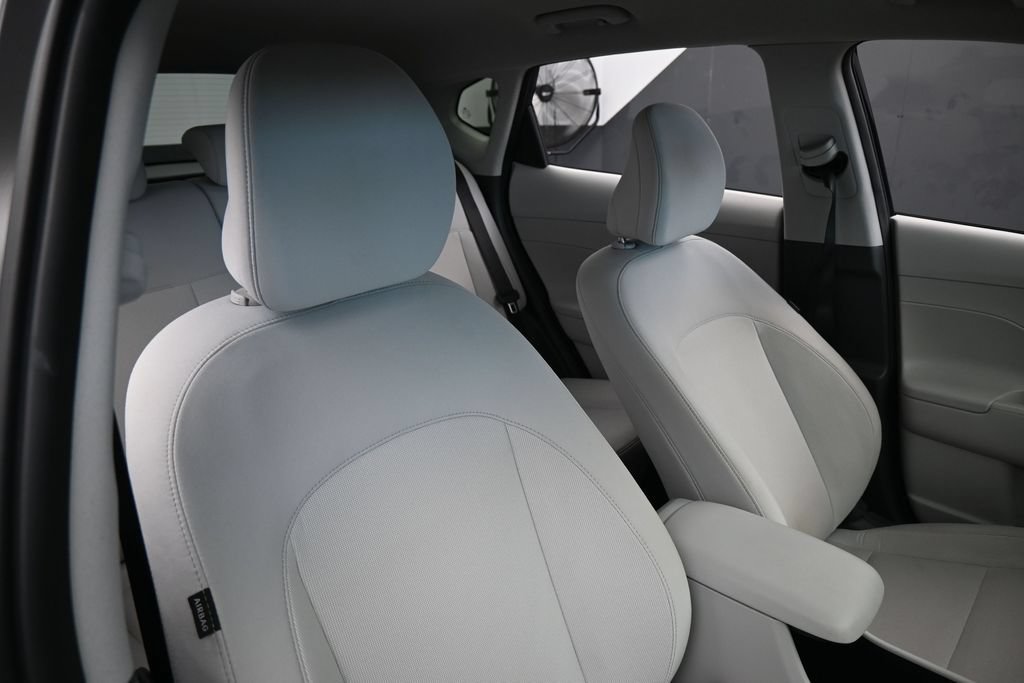 Used 2026 Hyundai Kona SEL Sport FWD image 41