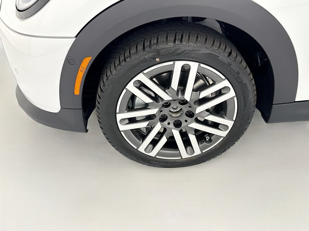 New 2026 MINI Cooper 2-Door Hardtop FWD image 26