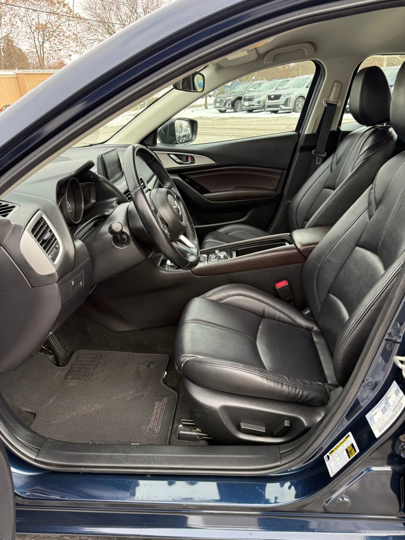 Used 2017 MAZDA MAZDA3 Touring image 18