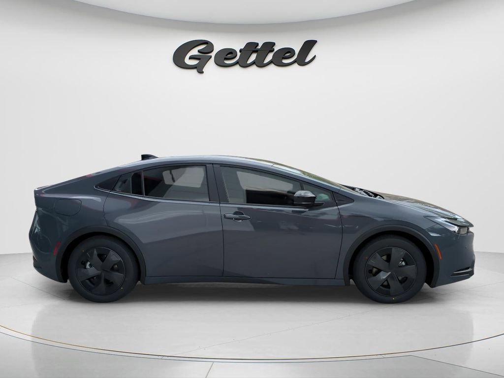 New 2026 Toyota Prius Plug-In Hybrid image 3