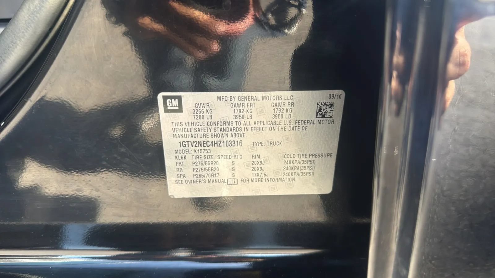 Used 2017 GMC Sierra 1500 SLT w/ SLT Premium Package AWD/4WD image 30
