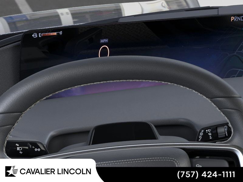 Used 2025 Lincoln Navigator Reserve w/ Jet Appearance Package image 13