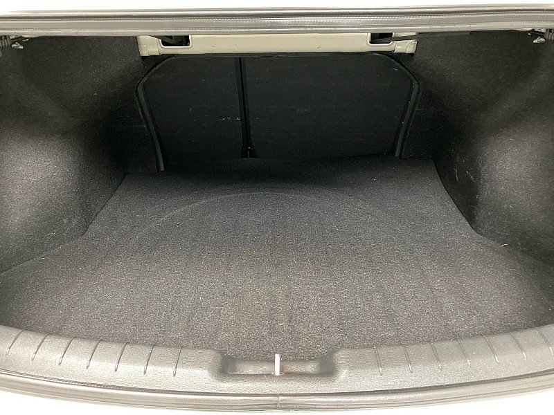 Used 2019 Hyundai Elantra SE image 12