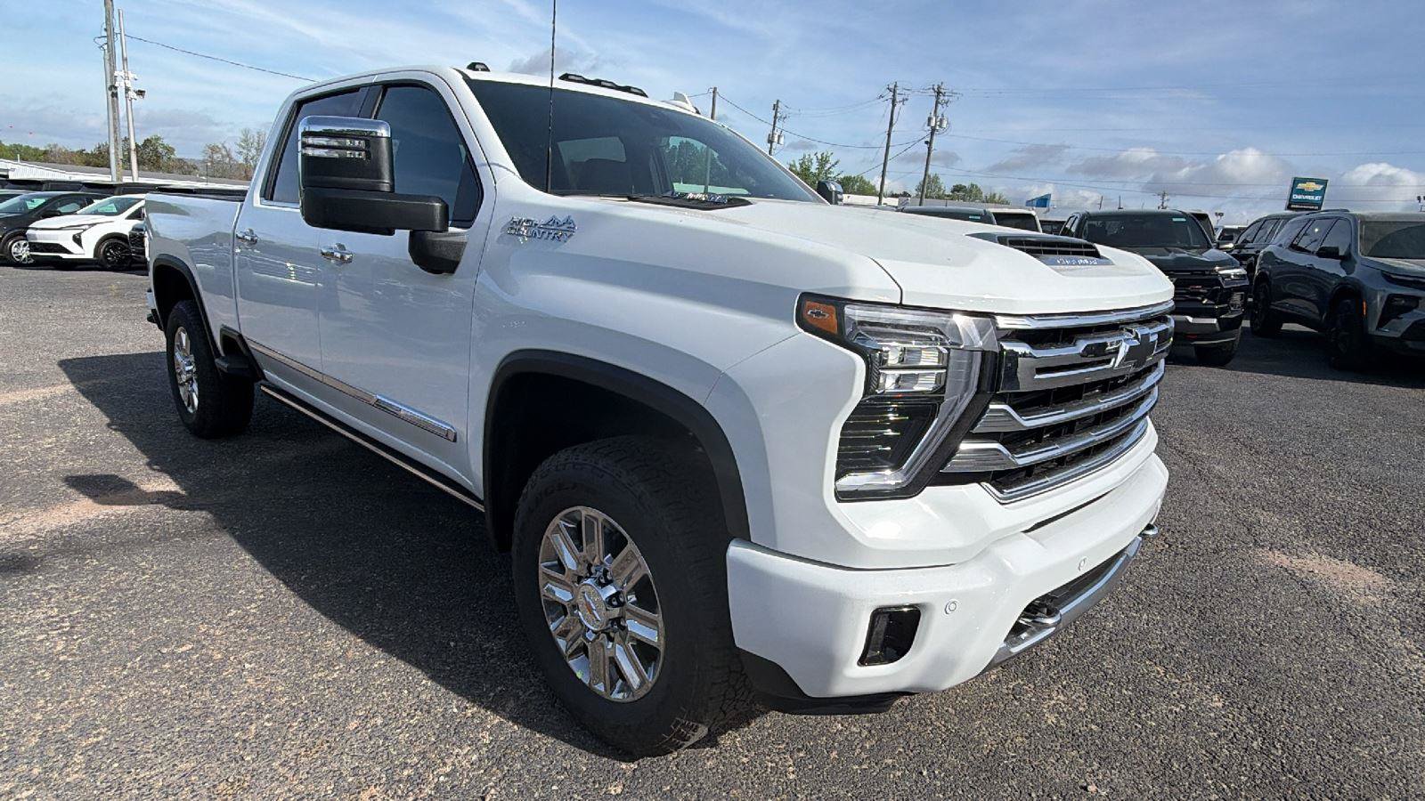 New 2026 Chevrolet Silverado 2500 High Country w/ High Country Premium Package AWD/4WD image 3