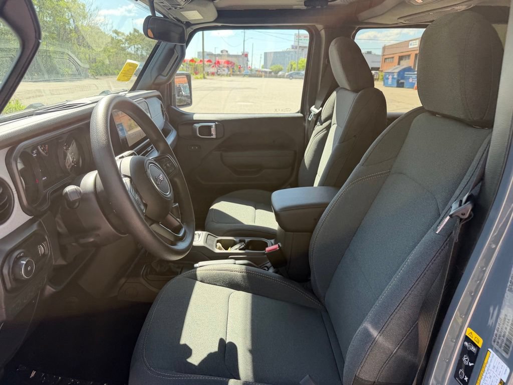 New 2026 Jeep Wrangler Unlimited Sport AWD/4WD image 18