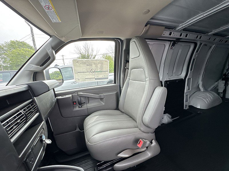 New 2025 Chevrolet Express 2500 w/ Driver Convenience Package image 22