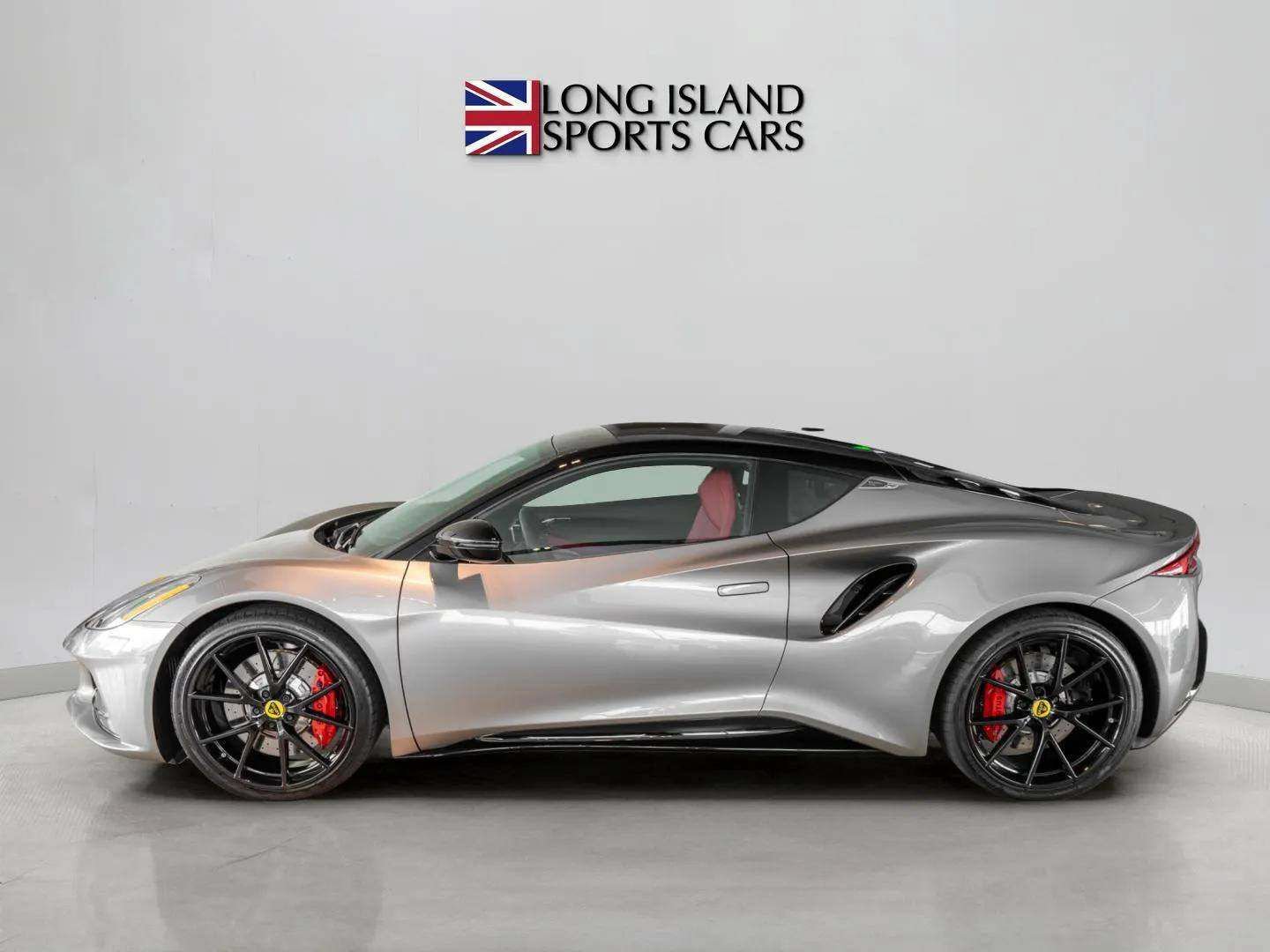 Used 2025 Lotus Emira RWD image 5