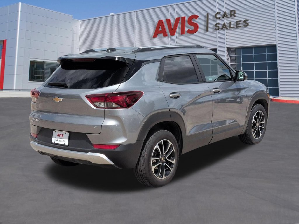 Used 2025 Chevrolet TrailBlazer LT AWD/4WD image 6