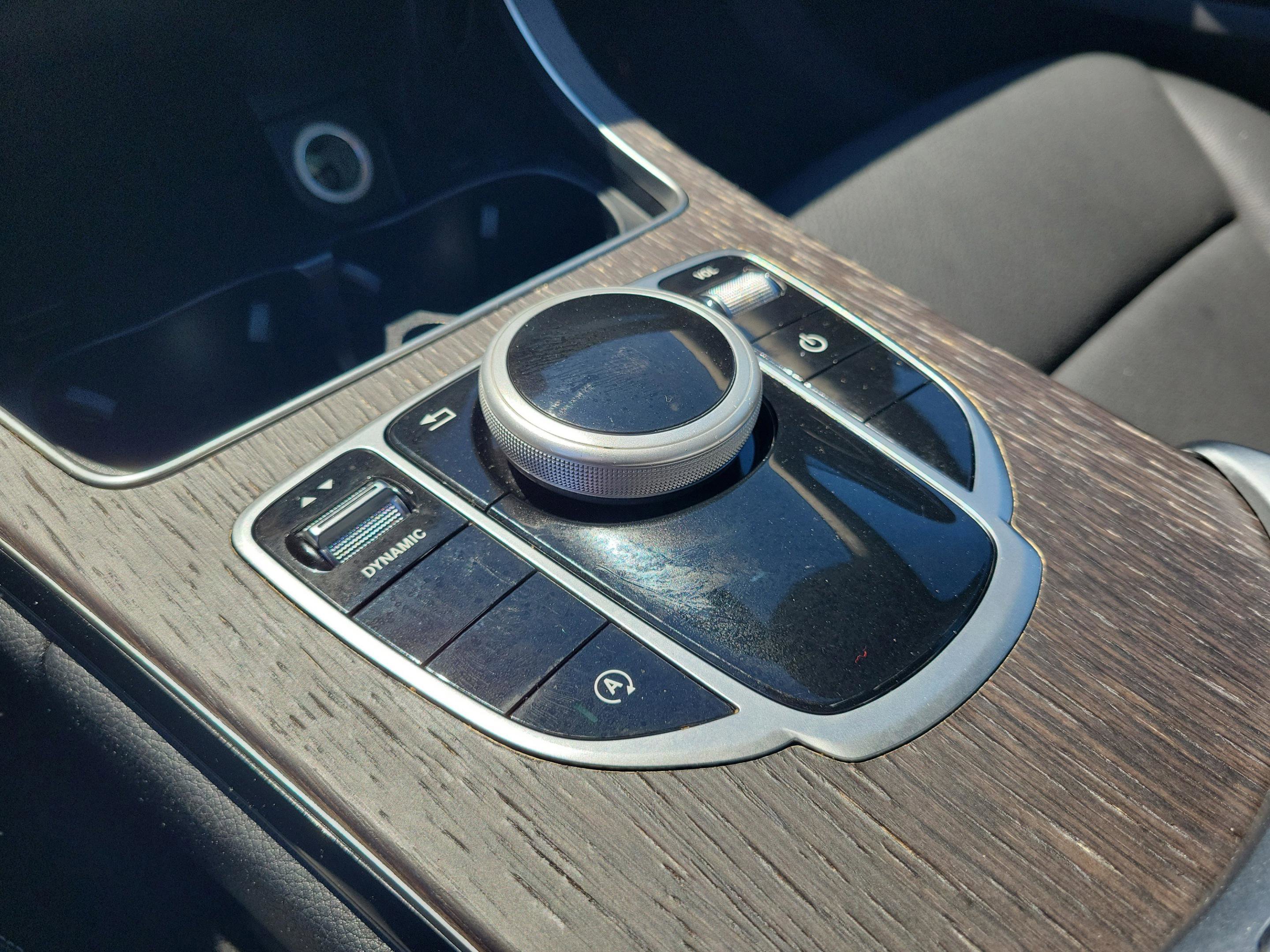 Used 2020 Mercedes-Benz C 300 Sedan image 33