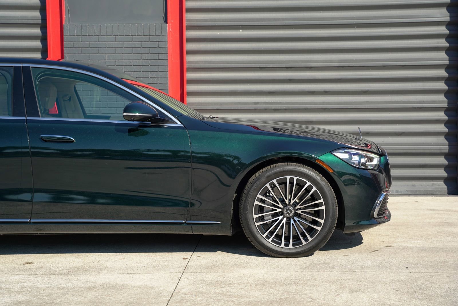 Used 2023 Mercedes-Benz S 500 4MATIC image 9