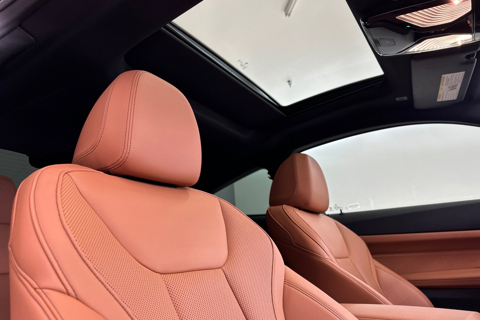 Certified 2025 BMW M440i Coupe w/ Premium Package RWD image 28