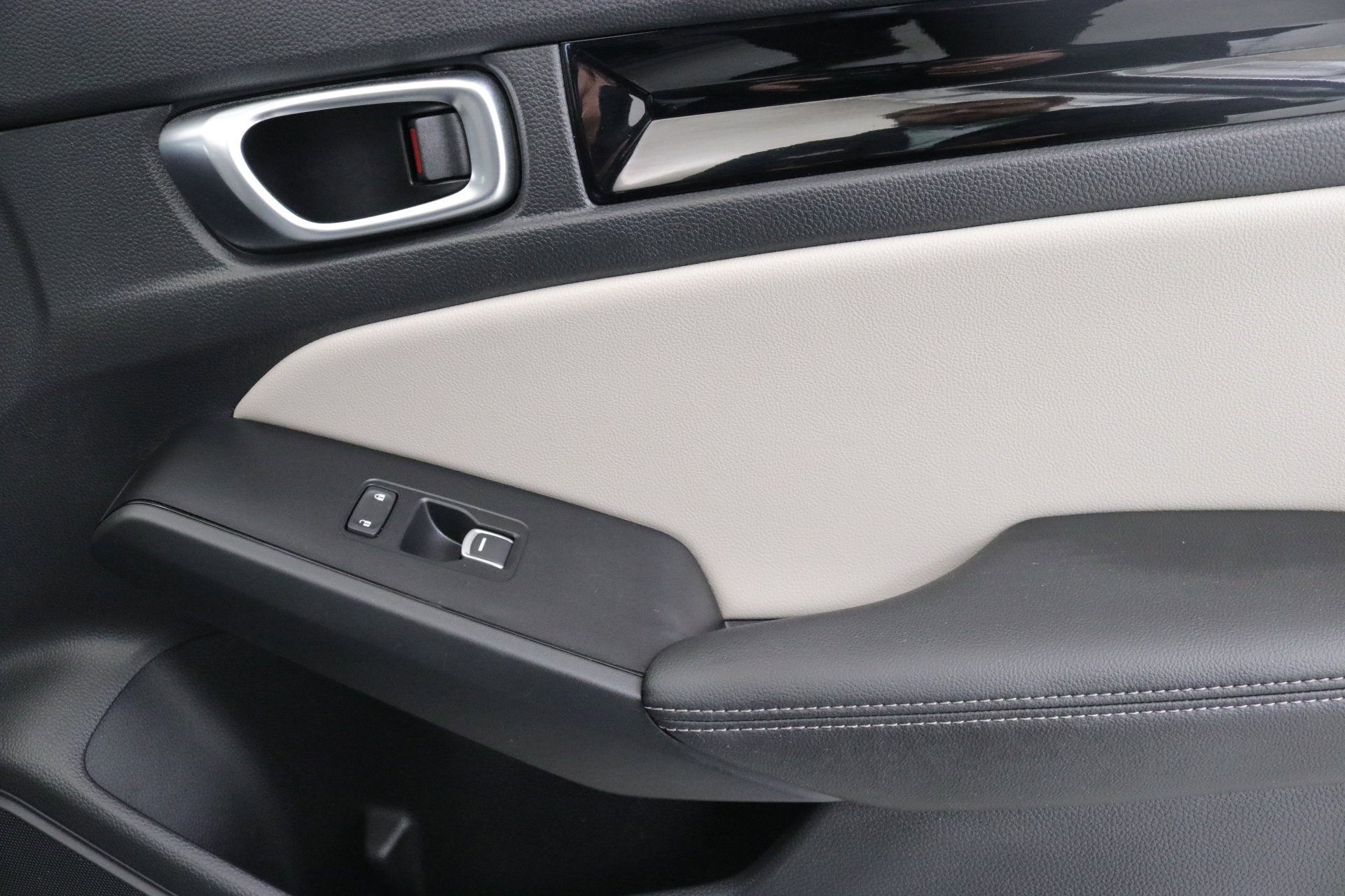 Used 2022 Honda Civic EX-L image 31