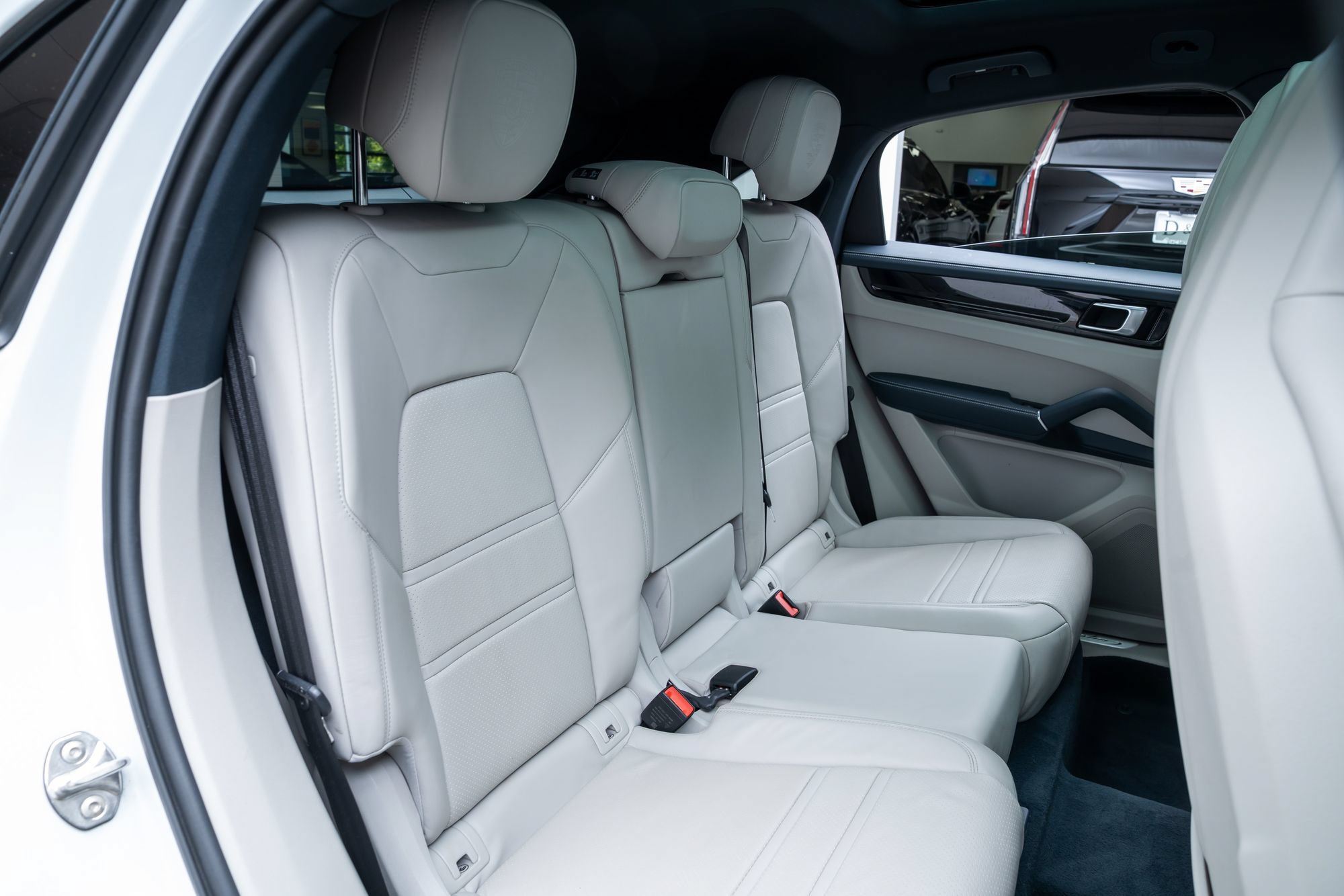 Used 2020 Porsche Cayenne S AWD/4WD image 22