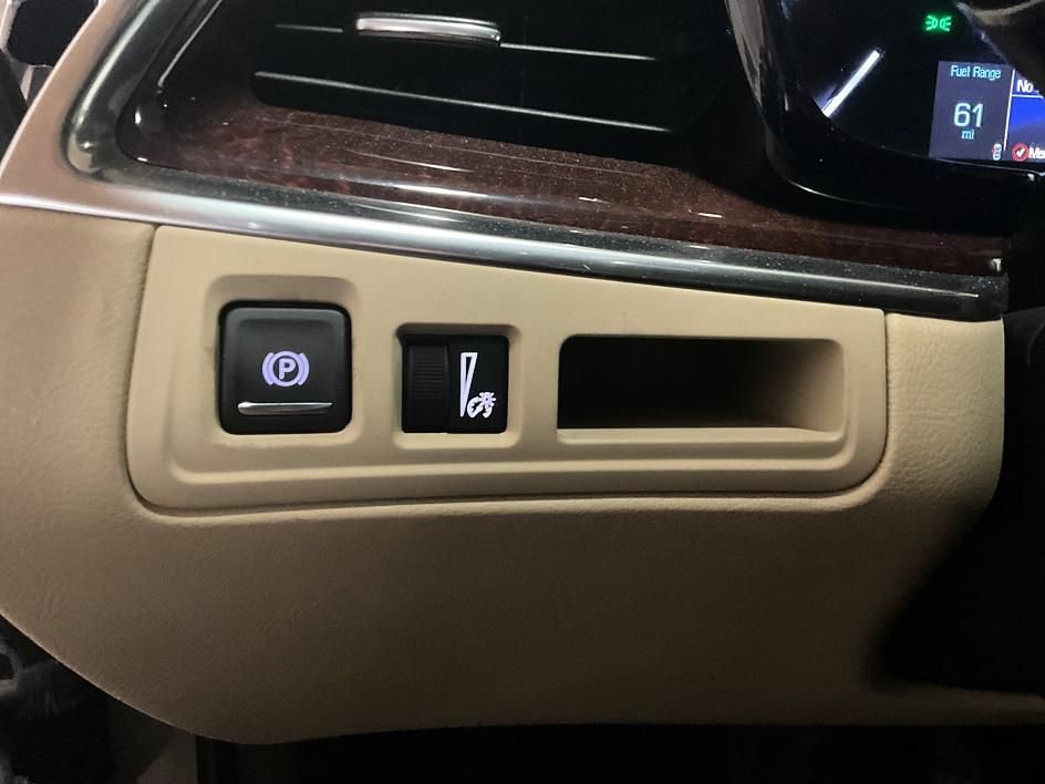 Used 2019 Cadillac XT5 Luxury image 36