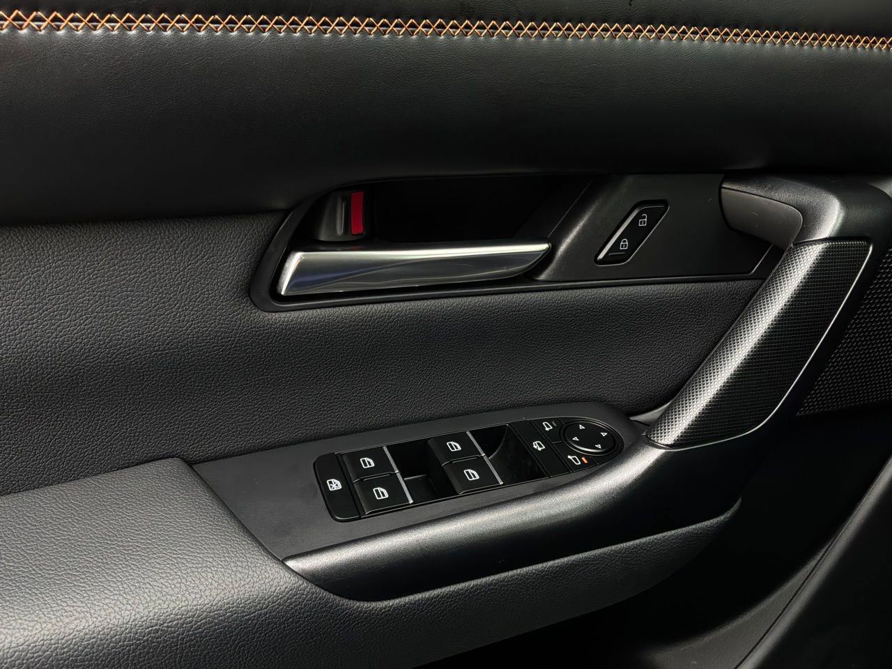 Used 2025 MAZDA CX-50 2.5 Hybrid w/ Premium Plus Pkg AWD/4WD image 23