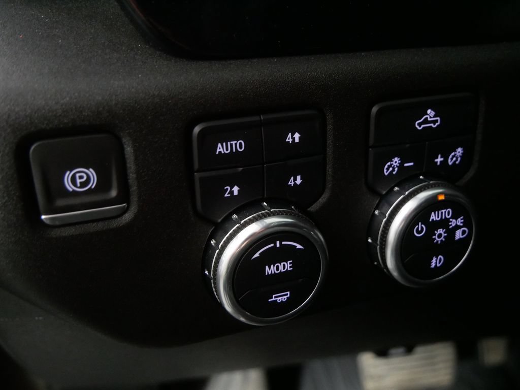 Used 2024 GMC Sierra 1500 Elevation AWD/4WD image 14