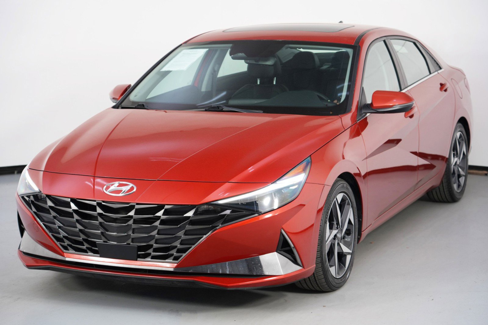 Used 2021 Hyundai Elantra Limited w/ Cargo Package image 47