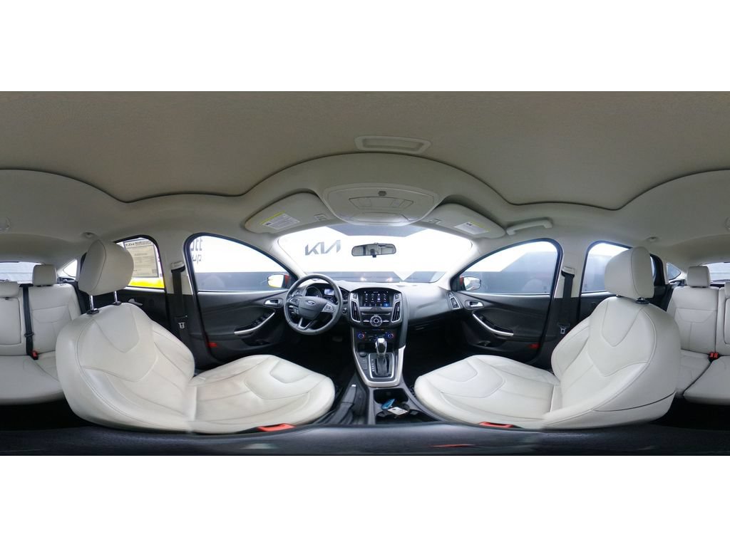 Used 2018 Ford Focus Titanium FWD image 17