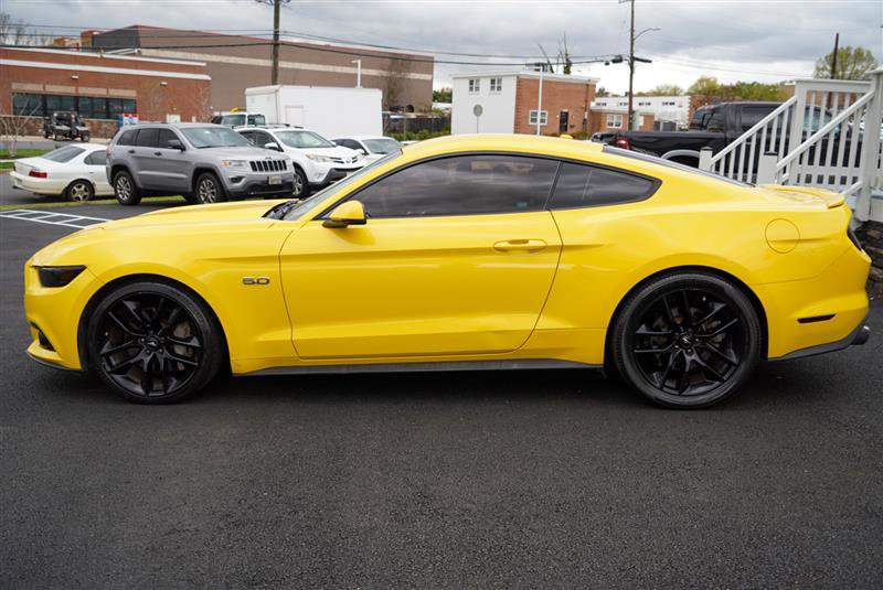 Used 2015 Ford Mustang GT Premium image 2