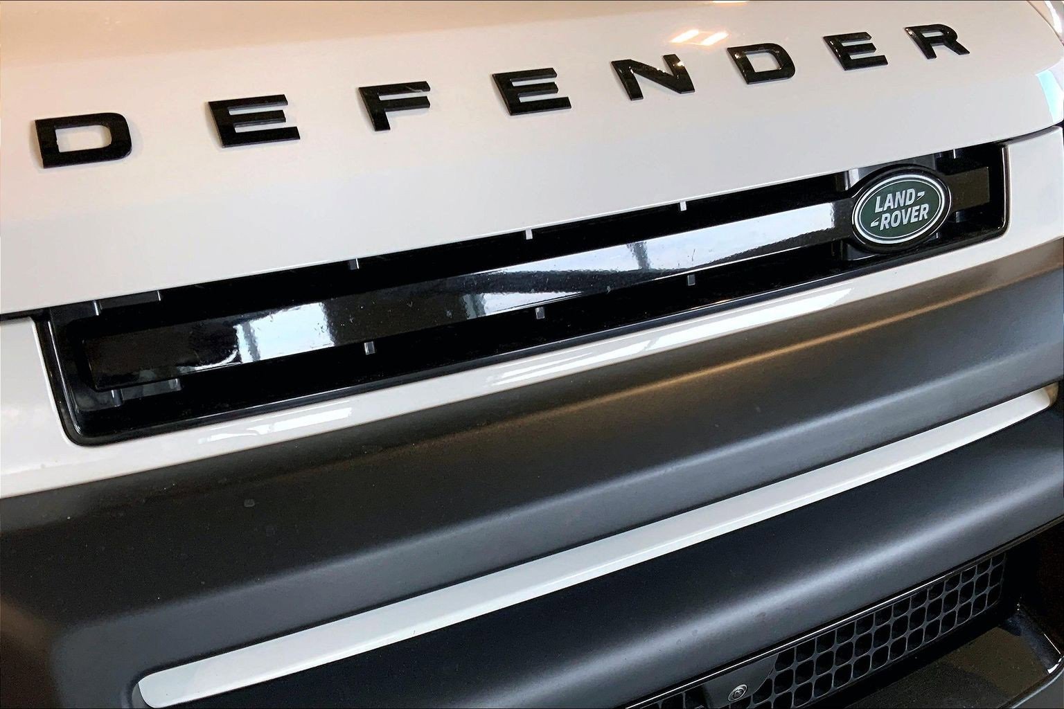 Used 2023 Land Rover Defender 110 S image 30