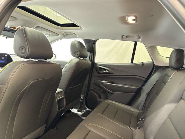 Used 2025 Chevrolet Trax ACTIV w/ Sunroof Package FWD image 14