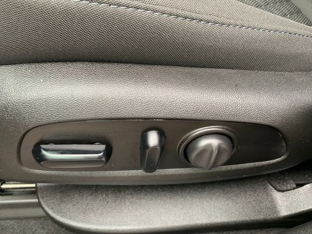 Used 2021 Chevrolet Blazer LT image 23