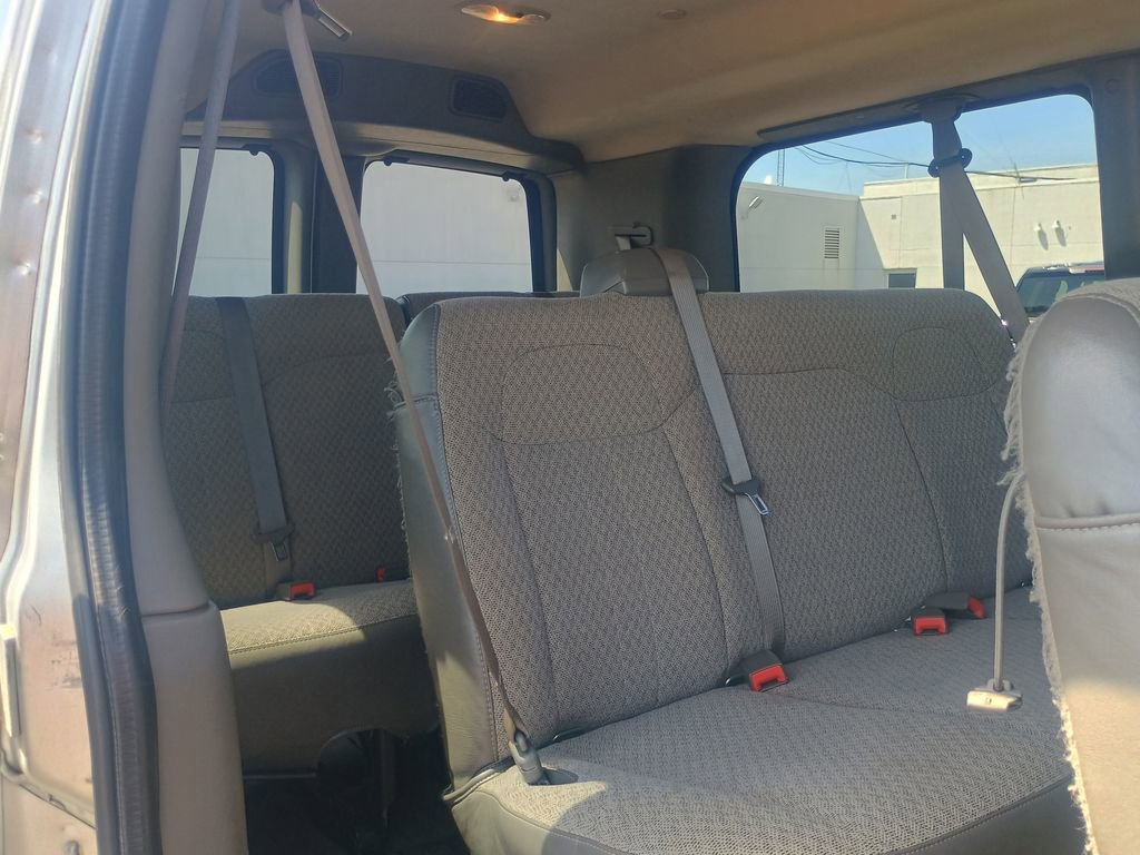 Used 2017 Chevrolet Express 2500 LS RWD image 17