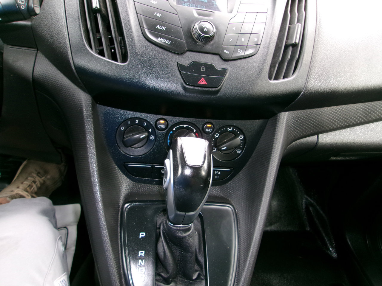 Used 2017 Ford Transit Connect XL image 19