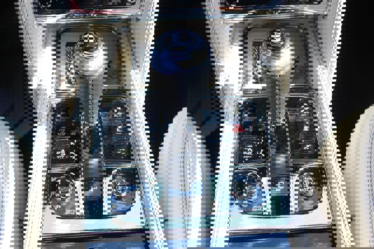 Used 2013 Bentley Mulsanne image 11