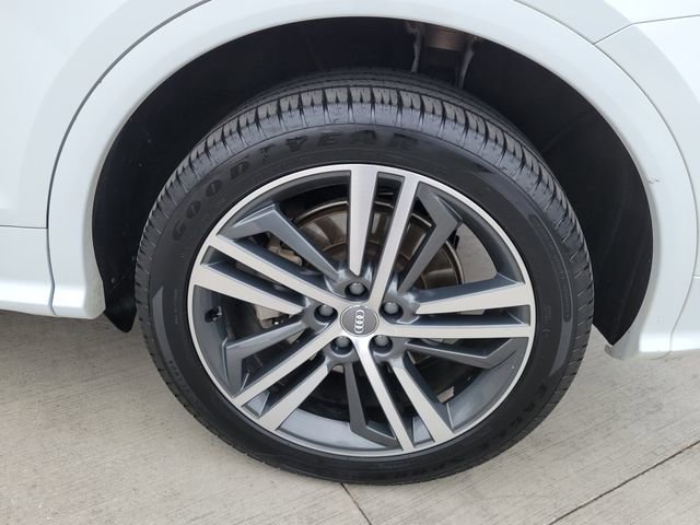 Used 2020 Audi Q5 e Premium Plus image 20