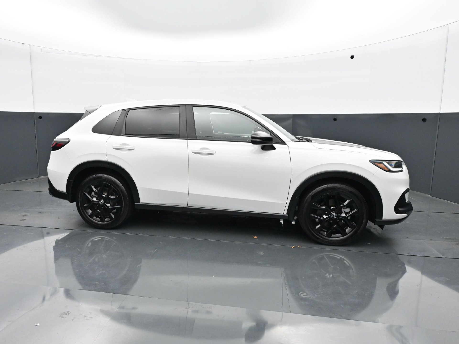Used 2024 Honda HR-V Sport image 8