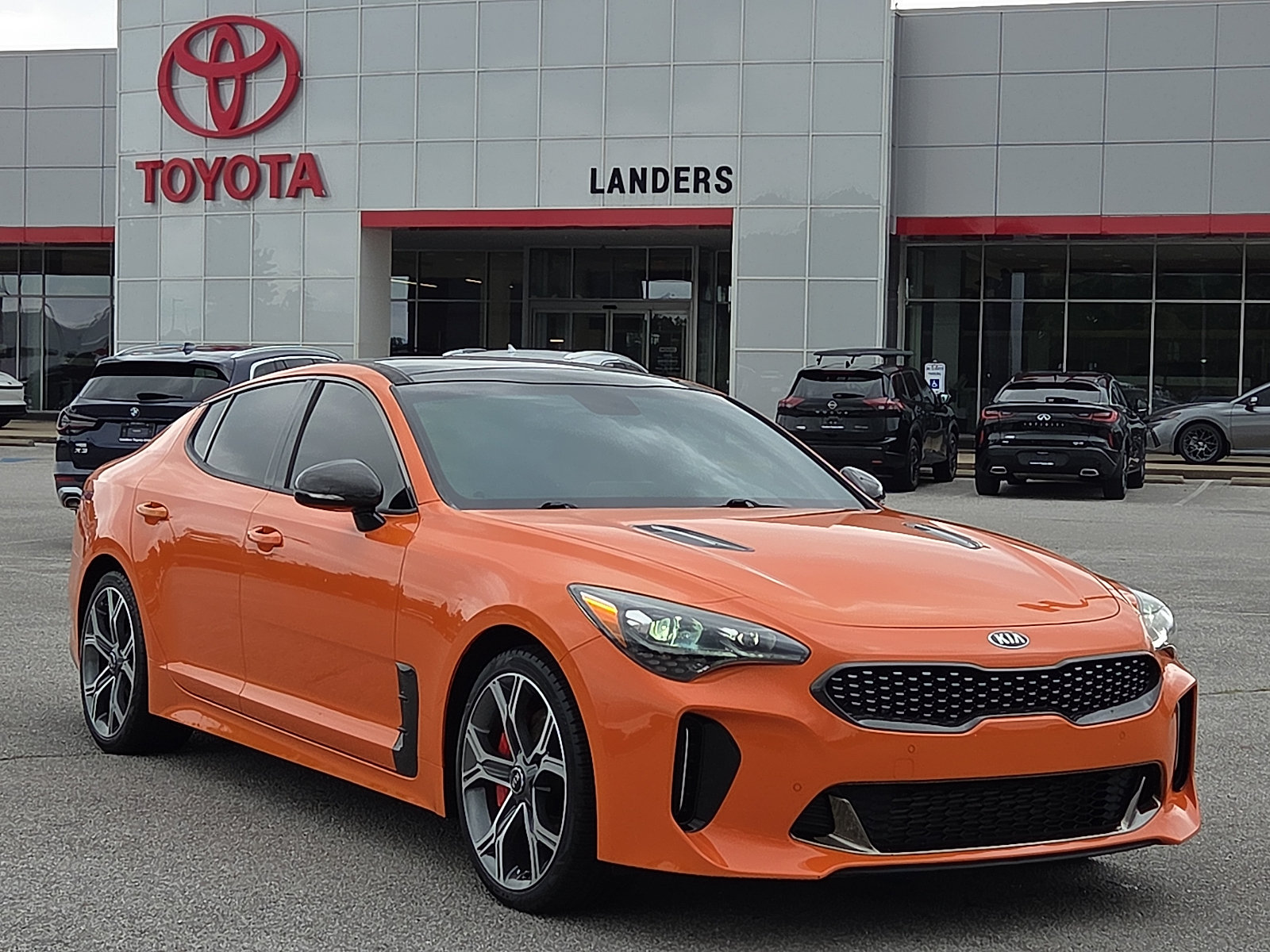 Used 2019 Kia Stinger GTS RWD image 1