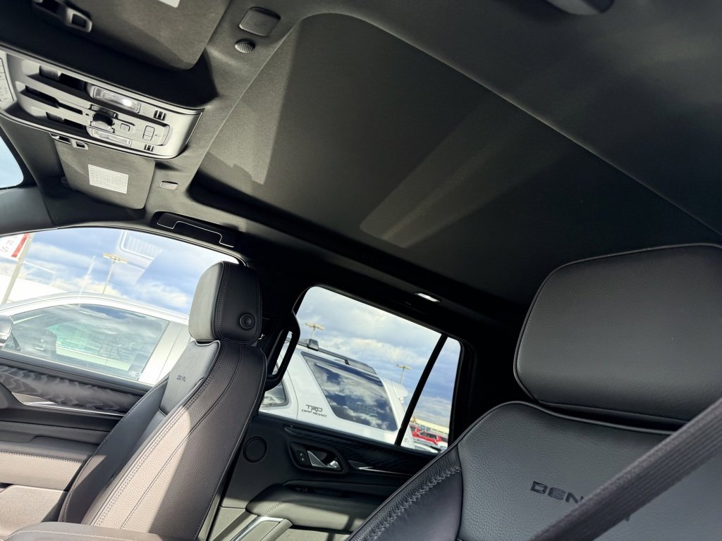 Used 2023 GMC Yukon Denali image 31