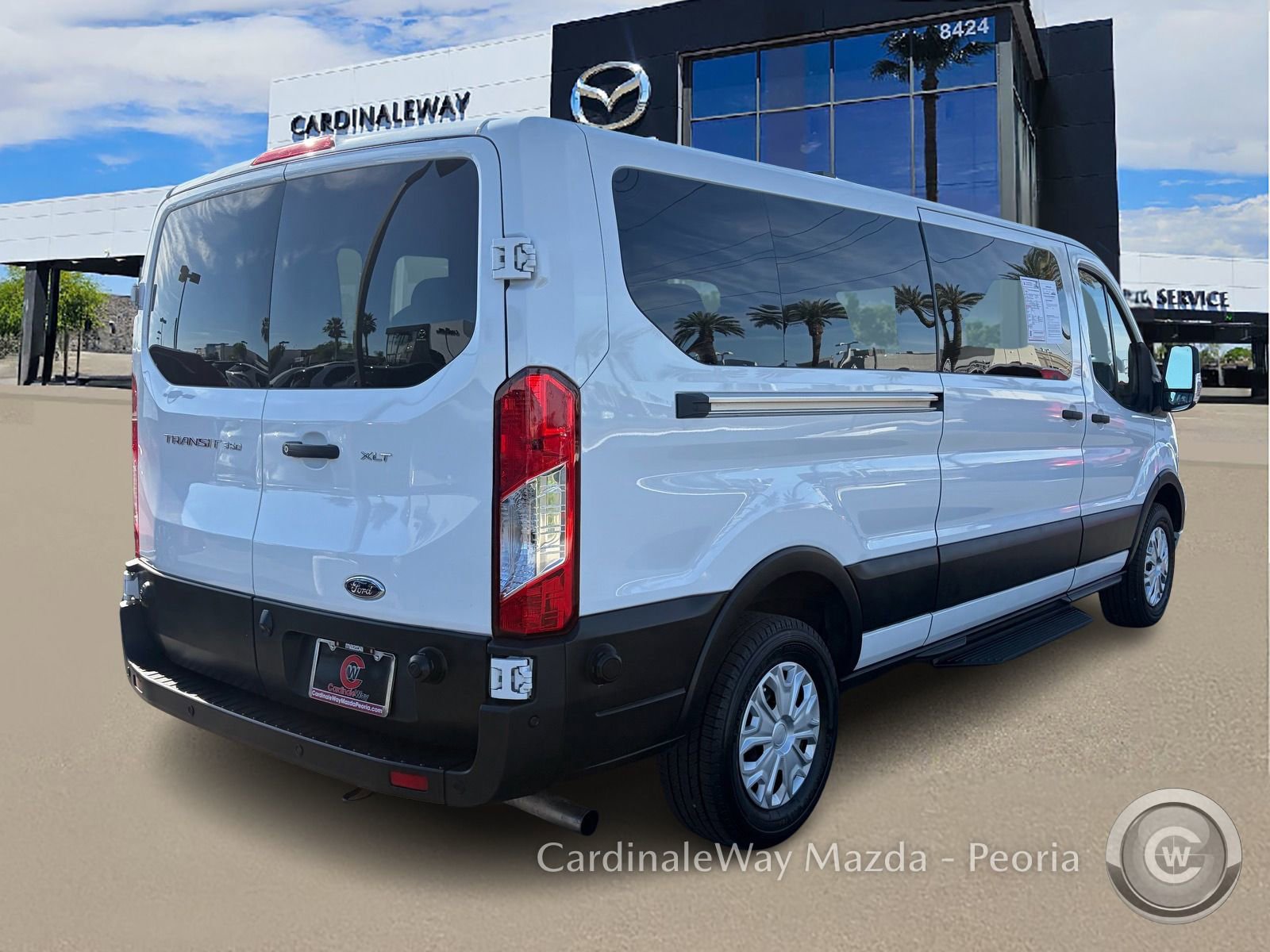 Used 2024 Ford Transit 350 XLT image 7