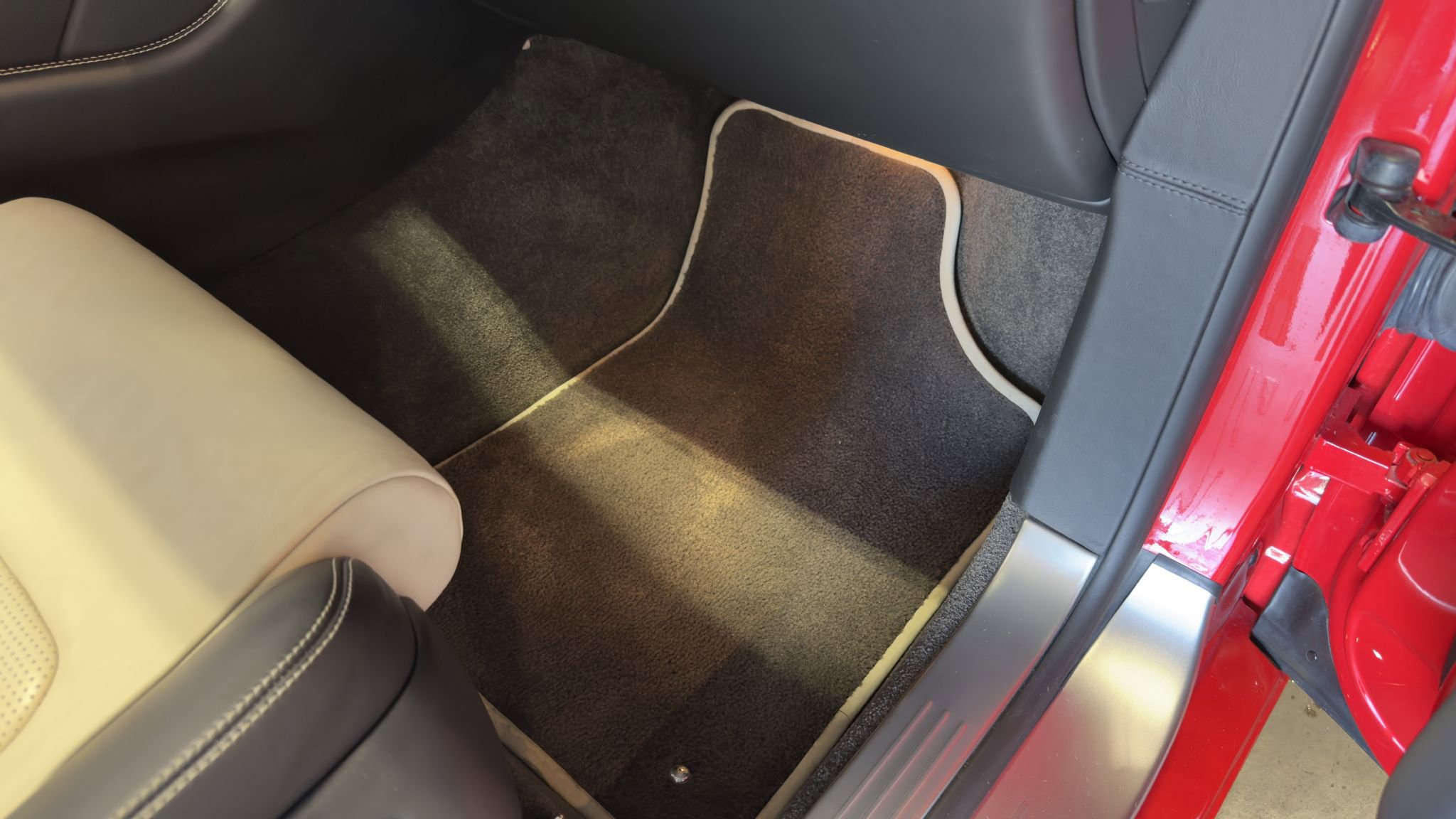 Used 2015 Bentley Continental GT image 99