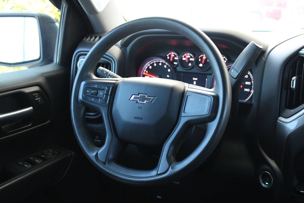 Used 2022 Chevrolet Silverado 1500 Custom Trail Boss AWD/4WD image 19