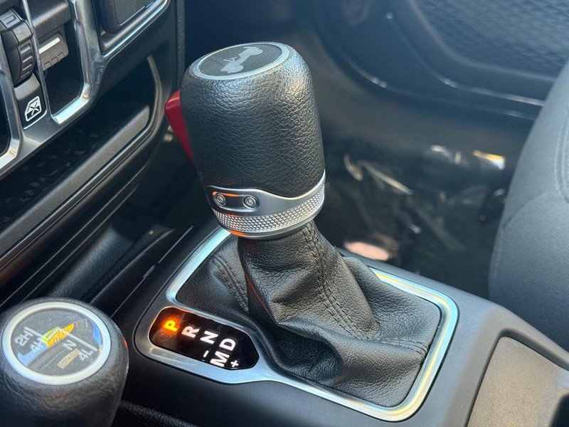 Used 2020 Jeep Wrangler Unlimited Sport image 24