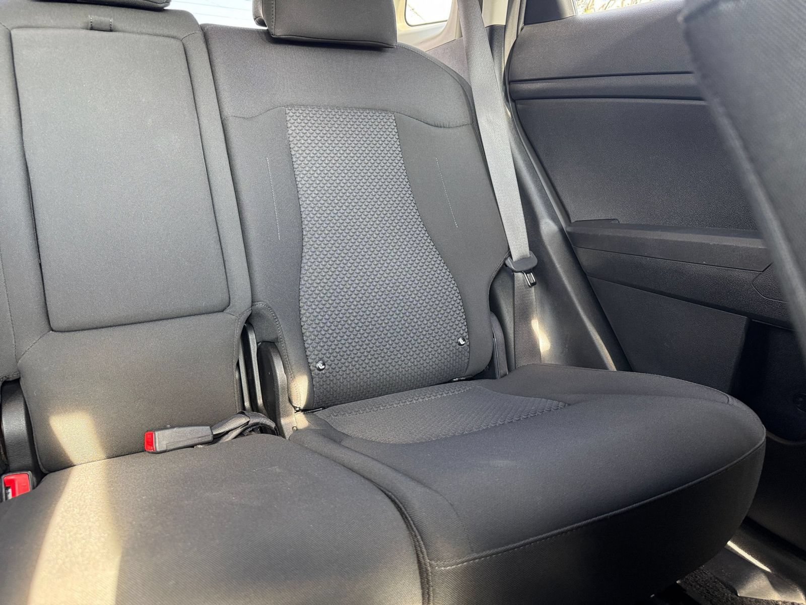 Used 2025 Kia Sportage LX AWD/4WD image 36