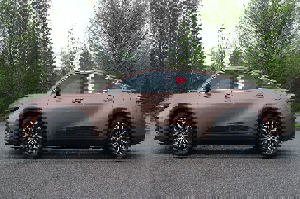 New 2026 Toyota Crown XLE image 2