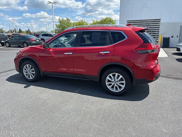 Used 2017 Nissan Rogue SV w/ SV Premium Package AWD/4WD image 13