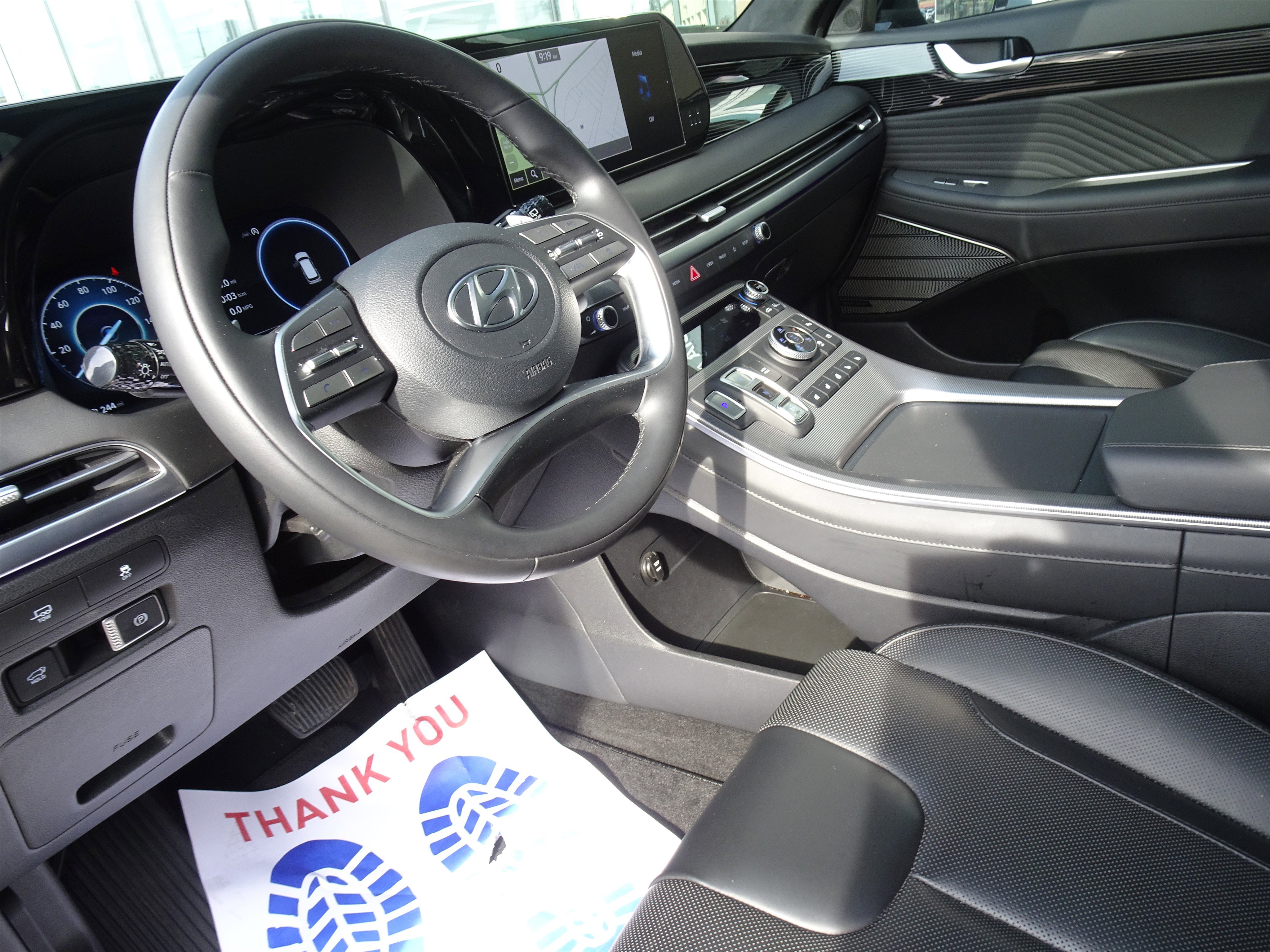 Used 2024 Hyundai Palisade Calligraphy image 13