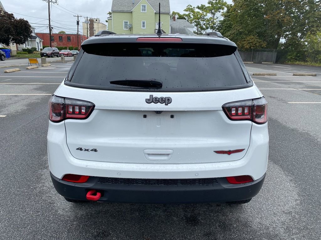 Used 2024 Jeep Compass Trailhawk image 6