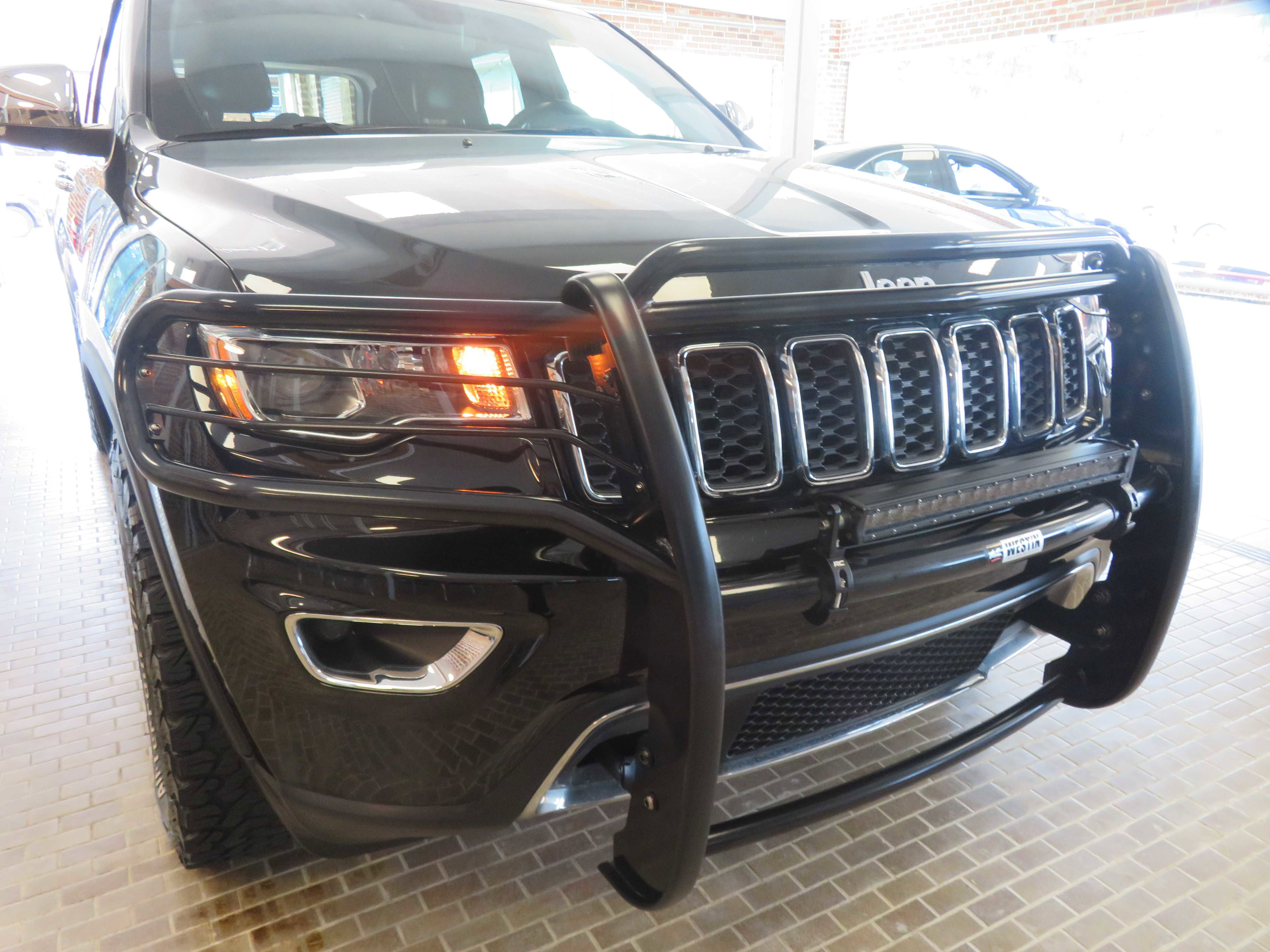 Used 2020 Jeep Grand Cherokee Limited w/ Trailer Tow Group IV image 61