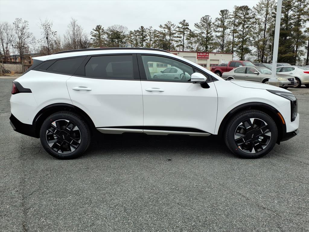 New 2026 Kia Sportage SX FWD image 3