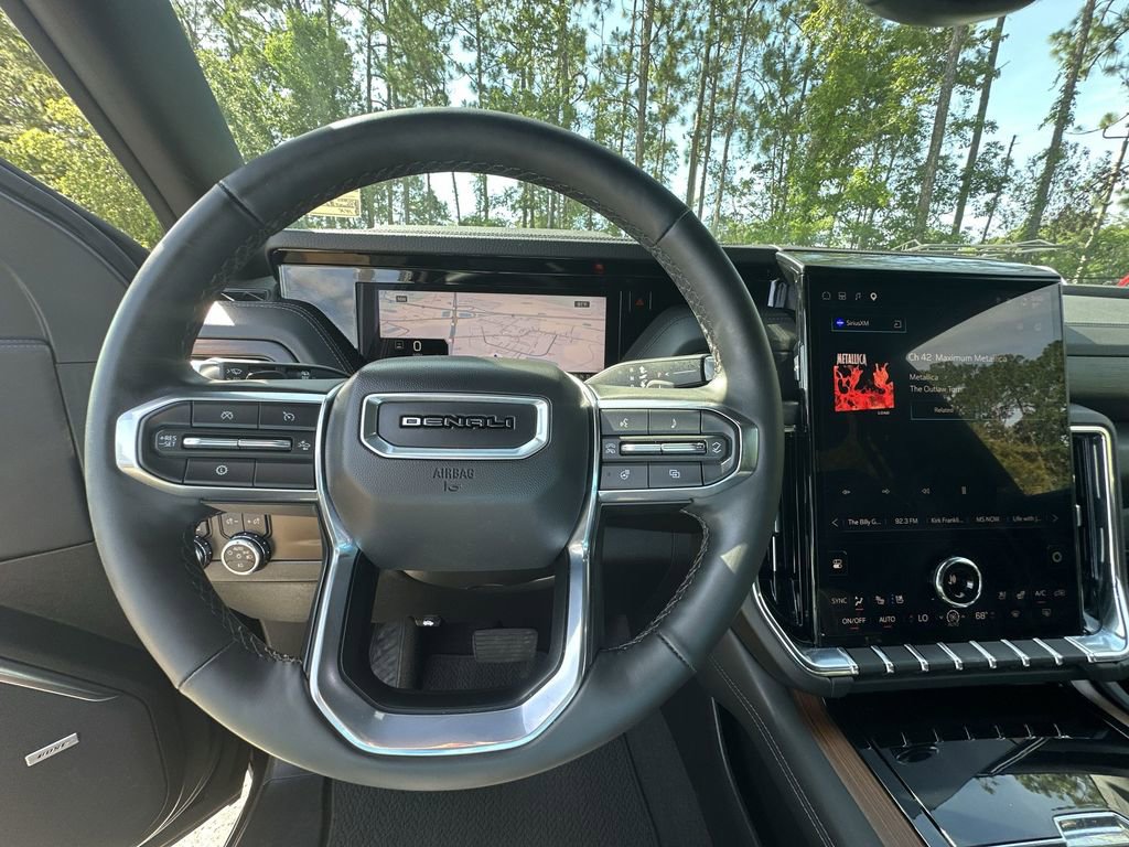 Certified 2025 GMC Yukon XL Denali AWD/4WD image 11