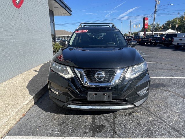 Used 2019 Nissan Rogue SV image 3